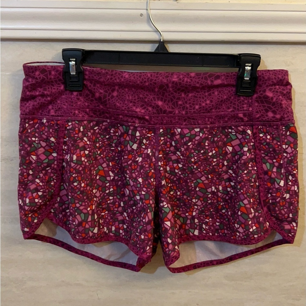 Lululemon Run Times Short
Paradise Camo Multi / Paradise Geo Regal Plum
Multi